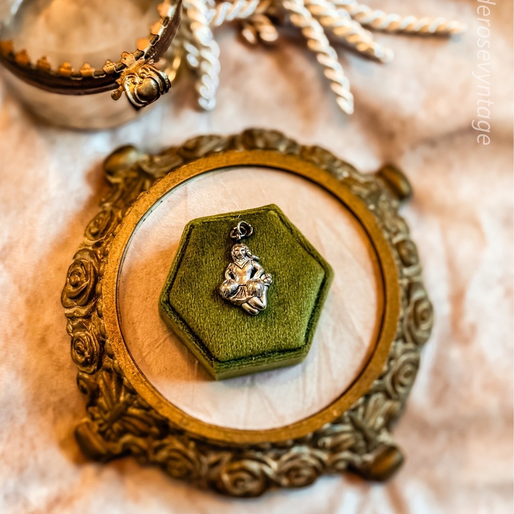 Sterling Silver Cheerleader Pendant‎